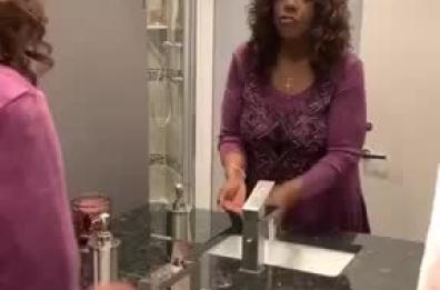 Coronavirus Covid-19, Gloria Gaynor lancia #iwillsurvivechallenge