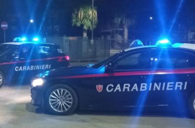 Racale, fruttivendolo rapinato al rientro dal lavoro: banditi via con 900 euro