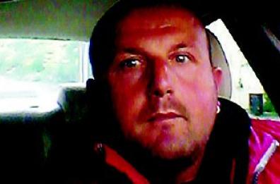 Camionista 39enne trovato
 morto nella sua autocisterna