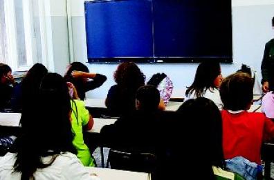  Prof, scoppia la «guerra»
 tra deportati e supplenti