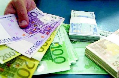 Bari, mazzetta per chiudere
 un occhio: in cella finanziere