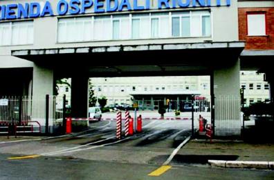 Lucera, cavallo fugge da stalla e travolge auto: muore anziano
