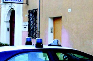 Latiano, rapinatori legano
e imbavagliano gioielliera