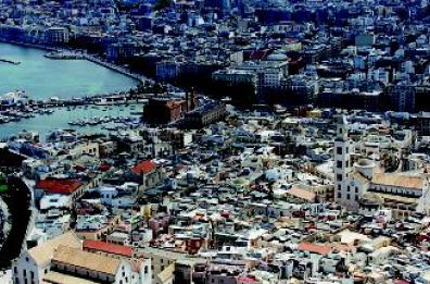 Bari, consulenze e spese pazze
 i costi delle Municipalizzate 