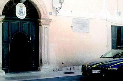 Rinviato il processo
per gli esami "truccati"