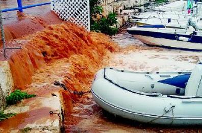Il fango ha divorato l'acqua 
porticciolo di Villanova in tilt