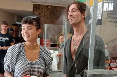 Damiano dei Maneskin e la fidanzata Giorgia in vacanza a Castellana