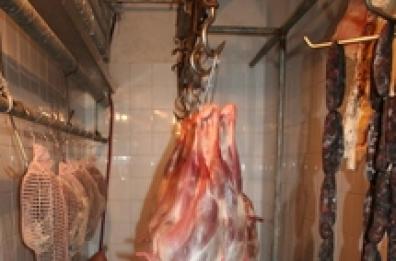 Palo del Colle, focolaio in azienda macellazione: «Nessun rischio contaminazione della carne»