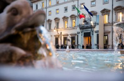 Il Cdm impugna la legge pugliese su farmacie e agenzia di salute