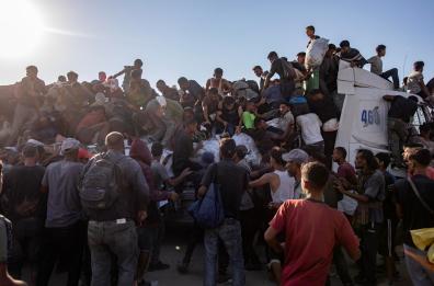 Media, 'almeno 21 palestinesi uccisi oggi a Gaza'