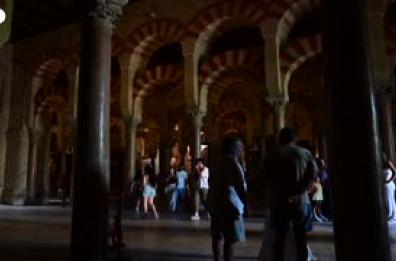 Spagna, la Moschea di Cordova riapre al pubblico dopo l'incendio