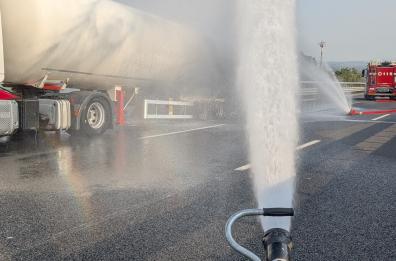 Ancora chiusa A1, in corso travaso del Gpl