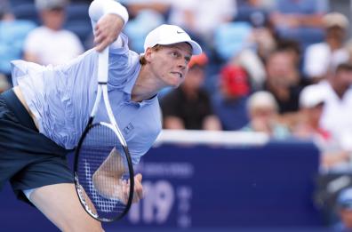 Tennis: Cincinnati, Sinner batte Mannarino e va ai quarti