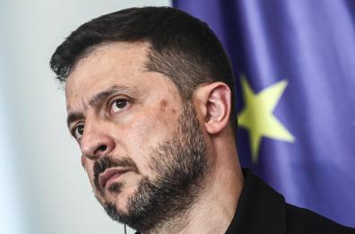 Zelensky, Alaska apra la strada a una pace giusta