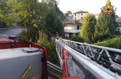 Uomo muore schiacciato da una piattaforma mobile