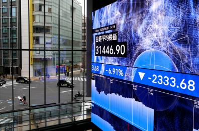 Borsa Tokyo: chiusura in aumento (+0,77%), aggiorna record