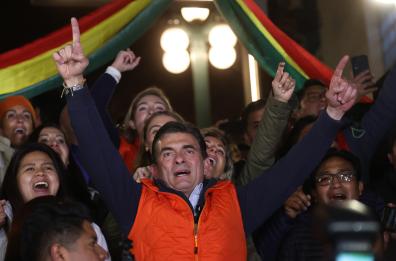 Bolivia, risultati confermano: sarà ballottaggio a destra