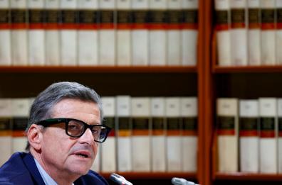 Toscana: Calenda, se il programma lo scrive Taverna noi fuori