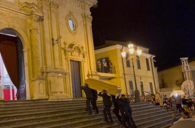Aperta camera ardente per Pippo Baudo a Militello