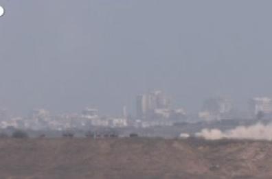 Fumo si alza al confine di Gaza mentre l'IDF intensifica le operazioni militari