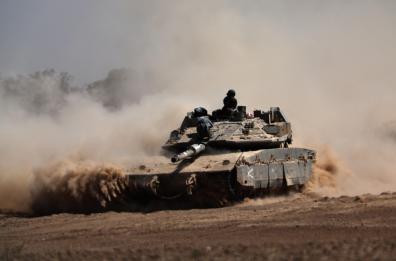 Media, tank israeliani in sobborgo Gaza City