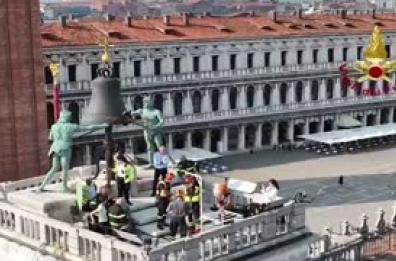 Vigili del fuoco, addestramento ad alta quota a Venezia