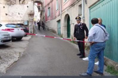 Corpo senza vita di una 47enne trovato in una casa nel Salernitano