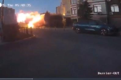 Kiev, una delle esplosioni catturata da una telecamera di sicurezza