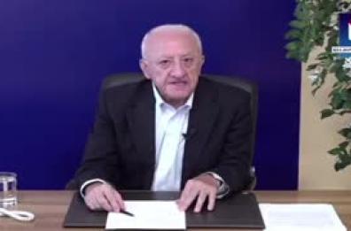 Napoli, San Carlo: De Luca attacca il sindaco Manfredi