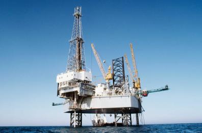 Petrolio in calo, il Wti scende a 63,74 dollari