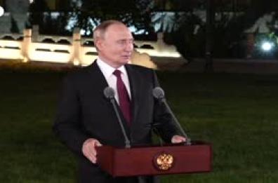 Putin: con trapianti e nuove tecnologie si puo' vivere fino a 150 anni