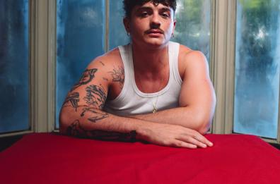 Hit parade, Olly in vetta alla classifica album e singoli