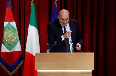 Difesa, hackerato l'account su X del ministro Crosetto