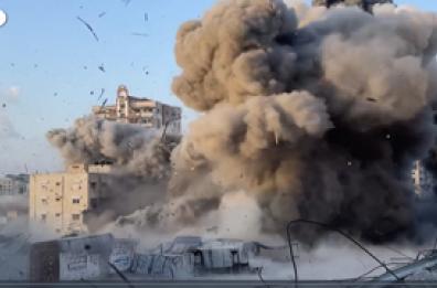 Gaza City, terzo edificio in tre giorni colpito dall'Esercito israeliano