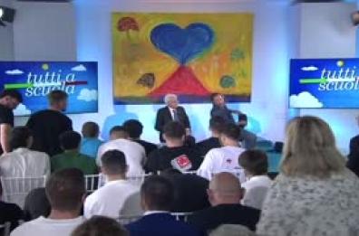 Mattarella con Jovanotti a Nisida: "La scuola e' il veicolo per il futuro"