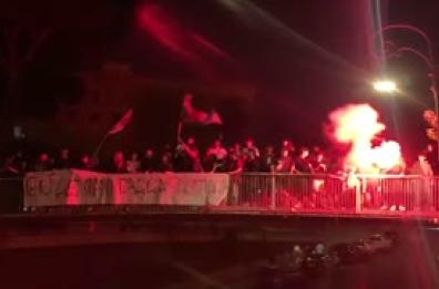 "Giu' le mani dalla Flotilla", blitz notturno degli studenti dell'Osa a Roma