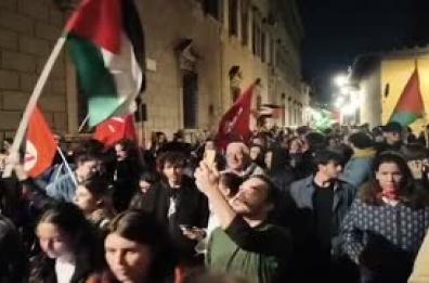 Flotilla, Firenze: corteo spontaneo dopo la notizia degli abbordaggi