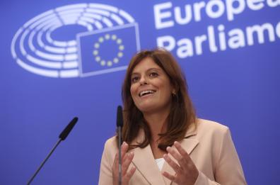 L'Eurocamera approva l'immunità a Ilaria Salis
