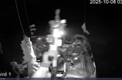 La nuova Flotilla denuncia: "Siamo stati attaccati in mare da Israele"