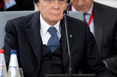 Mattarella, attenzione a diffusione spregiudicata notizie false