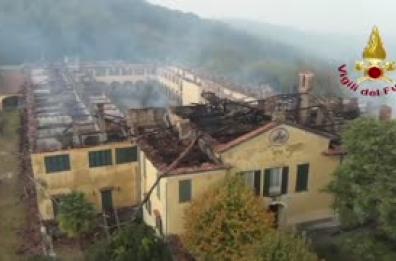 In fiamme il monastero della Bernaga, dove Carlo Acutis ha ricevuto la prima Comunione