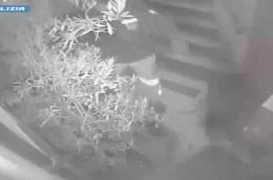 Finti agenti per rapinare la gioielleria e il laboratorio orafo, 8 arresti a Milano