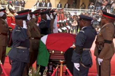 Kenya, funerali di Odinga come una festa ma tensioni anche oggi
