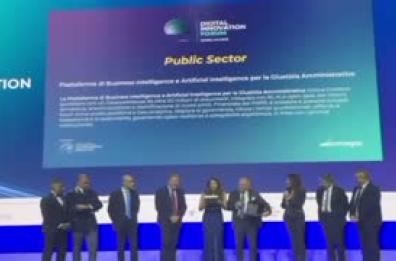 Menzione speciale del ComoLake awards per App 'YouPol'
