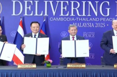 Trump presenzia alla firma del cessate-il-fuoco fra Thailandia e Cambogia