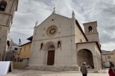 Riapertura Basilica di Norcia, il vescovo: "Benedetto continua a parlare al mondo"