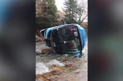 Santa Caterina Valfurva, pullman scolastico finisce nel torrente Frodolfo Santa Caterina Valfurva, pullman scolastico finisce nel torrente Frodolfo