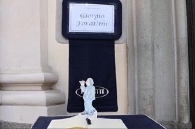 L'ultimo saluto a Giorgio Forattini, maestro della satira italiana