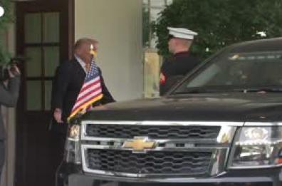 Trump svia domanda su sanzioni, 'Orban e' un grande leader'