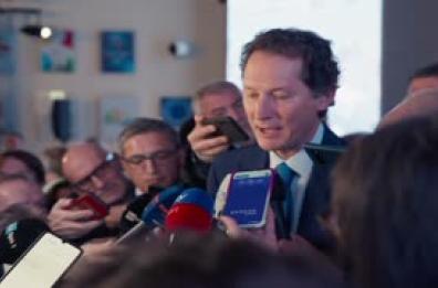 F1, Elkann: "I piloti Ferrari pensino a guidare e a parlare meno" F1, Elkann: "I piloti Ferrari pensino a guidare e a parlare meno"